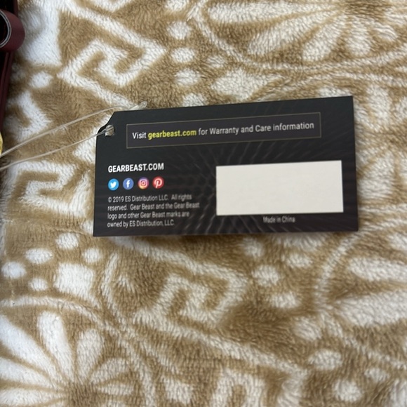 Gear Beast Cross Body Cell Phone Pouch Purse Credit Card and ID Slots With Strap - Picture 8 of 8